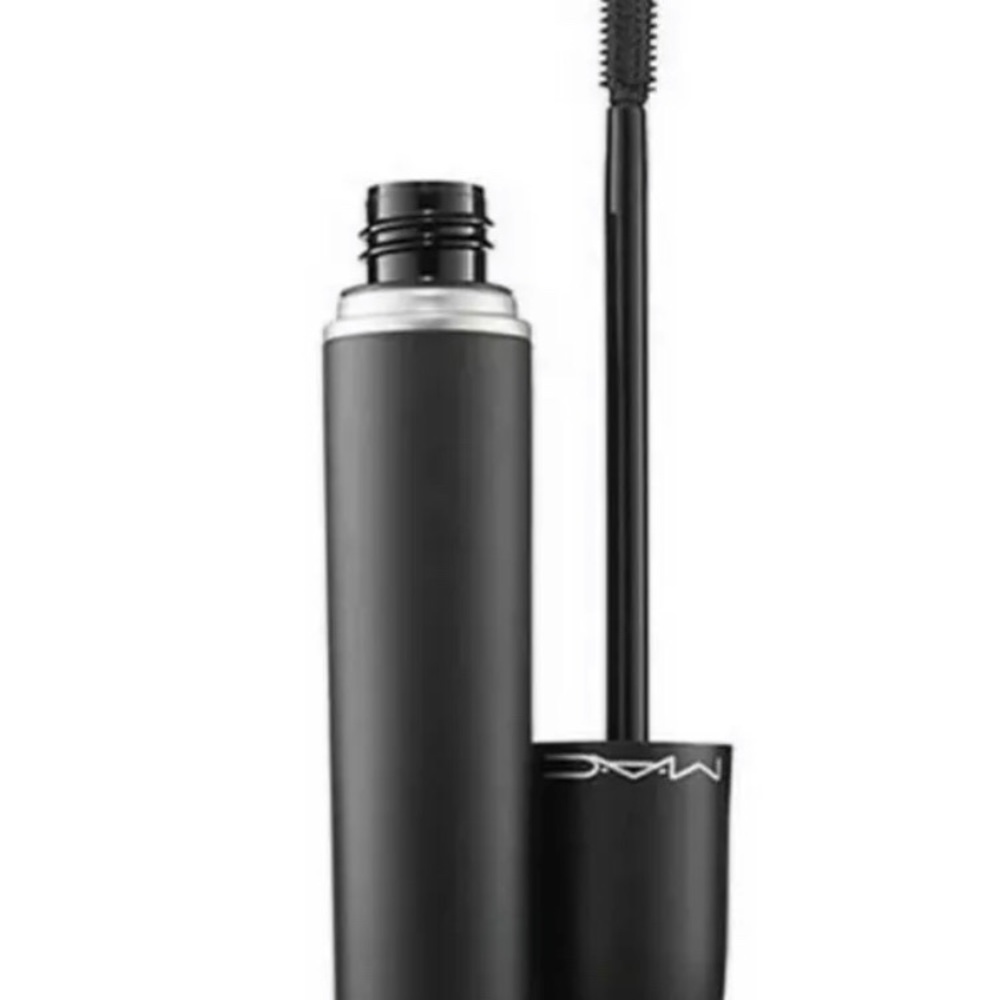 Mac Upward Lash Mascara in Black NEW